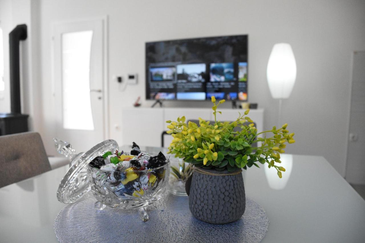 The White Apartment モスタル エクステリア 写真