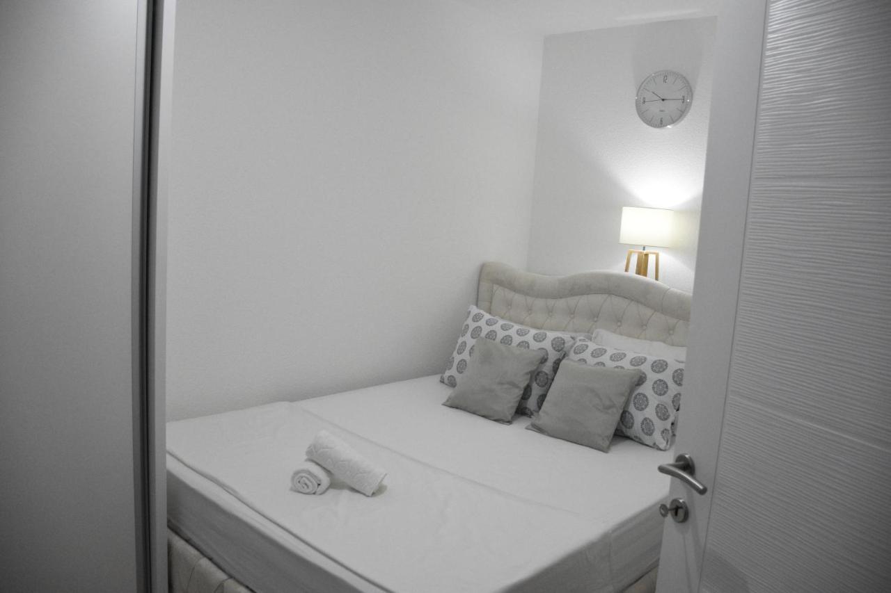 The White Apartment モスタル エクステリア 写真