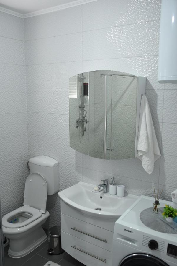 The White Apartment モスタル エクステリア 写真